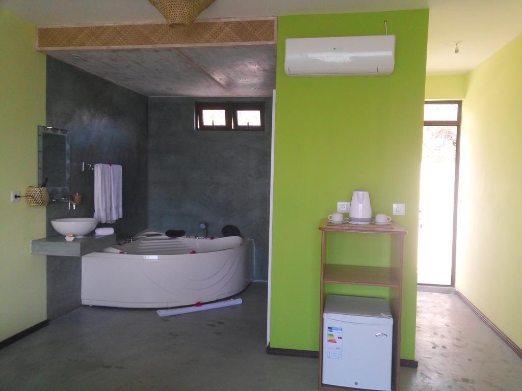 Le Pandanus Hotel Quatre Vents Exterior foto